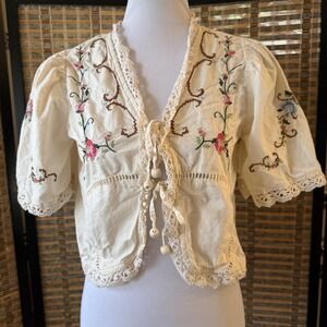 Jennifer & Grace Embroidered Bolero Women Small Ivory Boho Crochet Shrug
